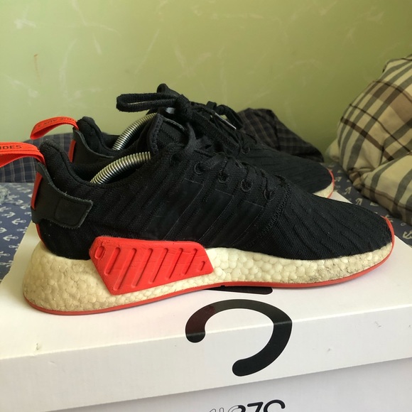Nmd r2 Size 9 black red - Picture 2 of 5